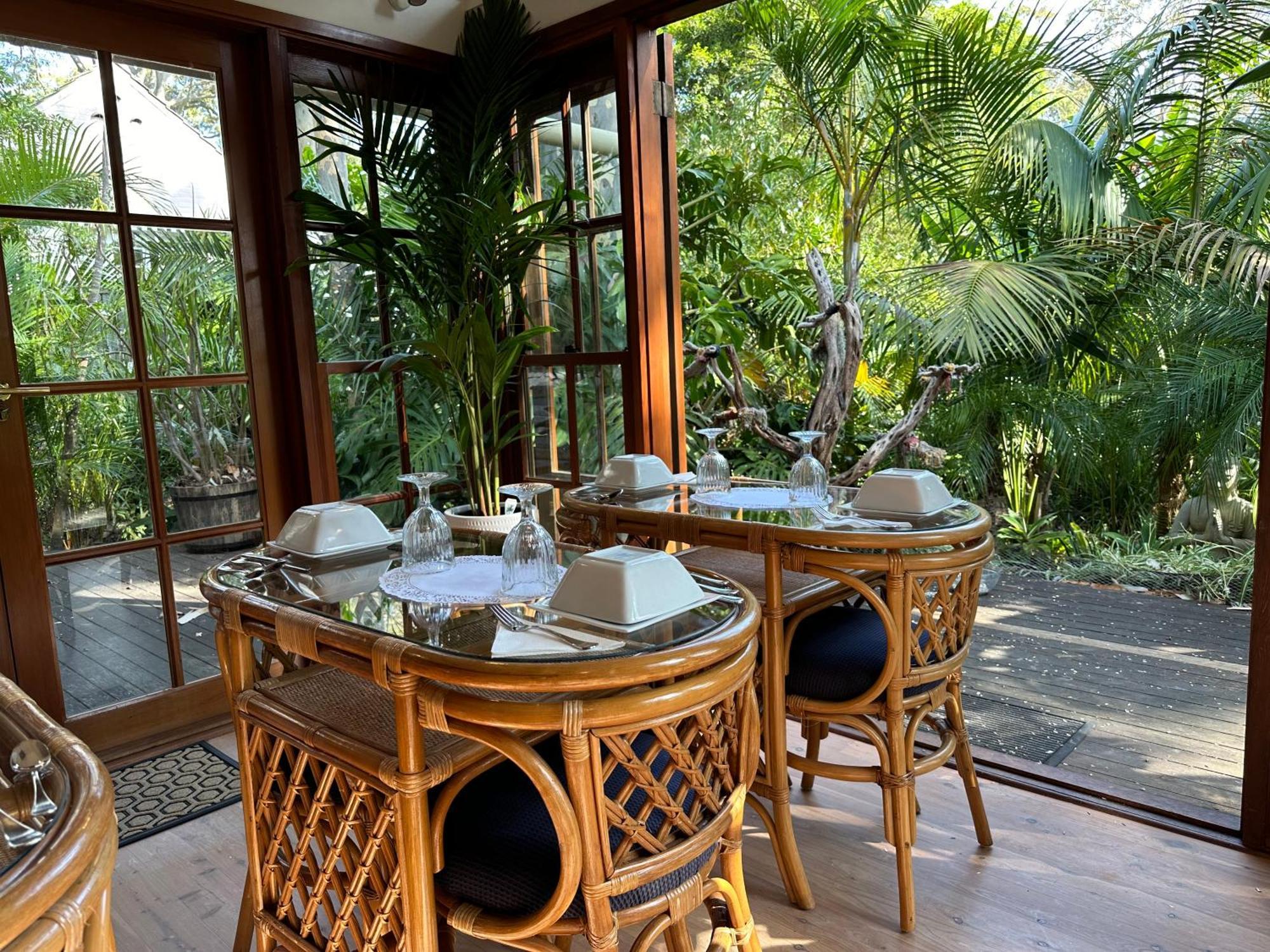 Palm Beach Bed & Breakfast Экстерьер фото